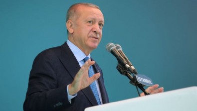 Cumhurbaşkanı Erdoğan gençlere seslendi: Sosyal medyanın size gerçeklerden kopuk sahte bir evrene hapsetmesine izin vermeyin
