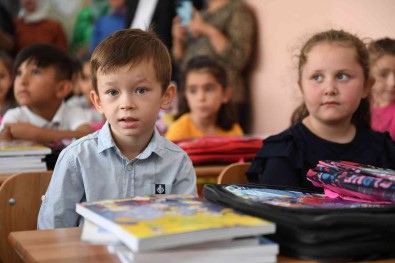 Adana'da 515 Bin 339 Ögrenci Ders Basi Yapti