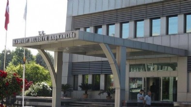 CHP'li Kadıköy Belediyesi işçilerin hakkını vermeyi reddetti! Grev başladı