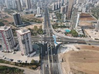 Mersin'de Hemzemin Kanalize Kavsak