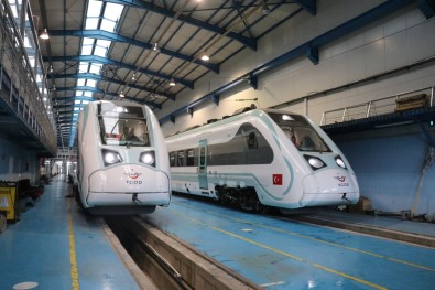 Milli Tren'de Sona Dogru Açiklamasi Test Için Indirildigi Raylarda 10 Bin Kilometre Yol Yapti
