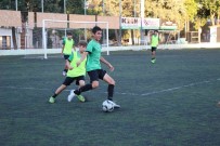 Minik Horozlar Yeni Sezona Odaklandi