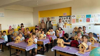Orman Zarlilariyla Mücadele Için Ögrencilere Kus Yuvasi Dagitildi