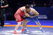 Riza Kayaalp, Dünya Güres Sampiyonasi'nda Finale Çikti