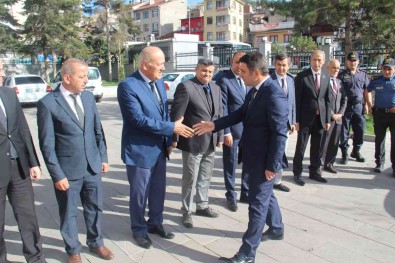 Tosya Kaymakami Suat Hatam Göreve Basladi