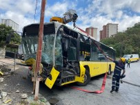 Yokus Asagi Giden IETT Otobüsü Duvara Çarpti Açiklamasi 2 Yarali