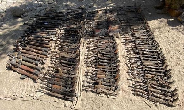 Kuzey Irak'ta PKK'ya ağır darbe! Terör mağarasından cephanelik çıktı