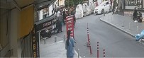 Avukata Yumruk Ve Tekmeli Saldiri Kamerada