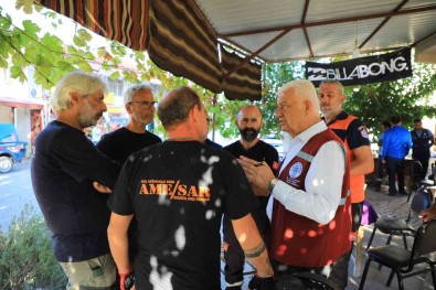 Mugla Büyüksehir Belediyesi Ekipleri Ula'daki Orman Yangininda Aktif Görev Aldi