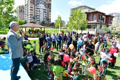 Yesilyurt'ta Egitime Dokunus