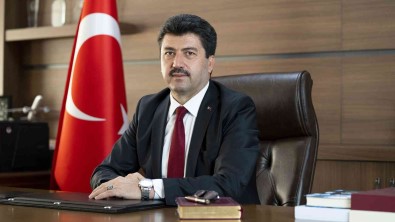 SUBÜ Rektörlügü'ne Prof. Dr. Mehmet Saribiyik Atandi