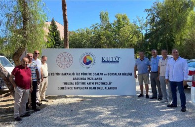 TOBB Tarafindan Kusadasi'na Yapilacak Okul Projesi Hayata Geçiyor