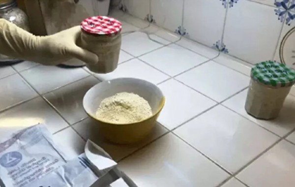 4 bin 500 yıllık maya ile ekmek pişirdi: Her anını paylaştı