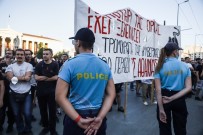 Yunanistan'da Üniversite Ögrencilerinden Protesto
