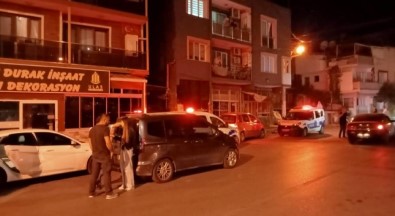Izmir'de Kendisine Müdahale Etmek Isteyen Polisi Yaralayan Kisi Serbest Birakildi