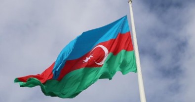 Azerbaycan, Fransa'ya nota verdi: Paris Büyükelçiliğine yapılan saldırı nedeniyle tazminat talep edildi!