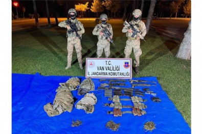 EREN ABLUKA-35 Operasyonunda teröristlere ait silah ve doküman ele geçirildi