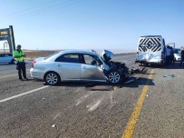 Batman'da Tekstil Isçilerini Tasiyan Minibüs Kaza Yapti Açiklamasi 12 Yarali