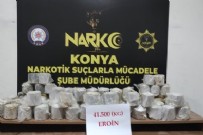 Dur ihtarına uymayan araçtan atılan çantalarda 41.5 kilo eroin çıktı