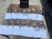 Eyüpsultan'da Aracin Teyp Ve Bagaj Bölümünden Uyusturucu Çikti