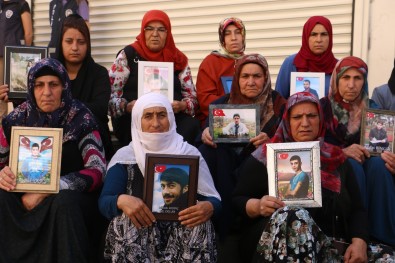 9 Yildir Evlat Hasreti Çeken Babadan Ogluna Çagri Açiklamasi 'Evine Dön Gel'