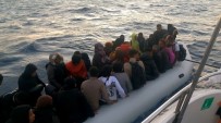 Ayvalik'ta Türk Karasularina Itilen 51 Göçmen Kurtarildi