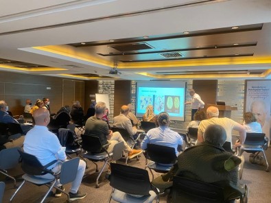 Ileri Yas Unutkanliklarin En Sik Nedeni 'Alzheimer' Hastaligi