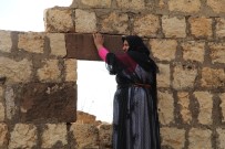 PKK'li Teröristler 35 Yil Önce Çocuk Ve Hamile Kadinlarin Oldugu 12 Kisiyi Katletti