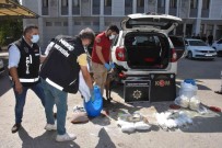 Salça Ve Peynir Bidonlari Arasindaki Uyusturucuyu Narkotik Köpegi Buldu