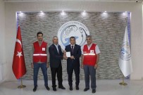 Ulupamir Mahallesi Sakinlerinden Pakistan'a Anlamli Bagis