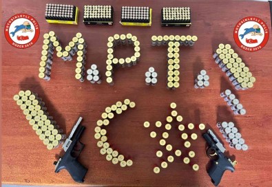 Uyusturucu Ve Silah Ele Geçirildi