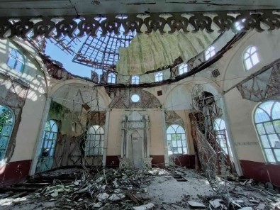 70 Yillik Cami Yeniden Yapilacak