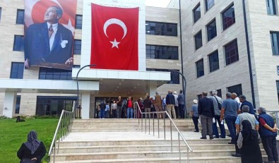 86 Milyonluk Destekten Yararlanmak Isteyen Çiftçiler Basvuru Merkezlerine Akin Etti