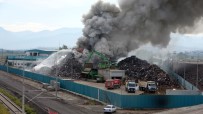 Geri Dönüsüm Tesisinde Çikan Yangina Müdahale Sürüyor