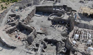 Gre Filla Kurtarma Kazilari, Göbeklitepe'nin Çagdasini Açiga Çikariyor