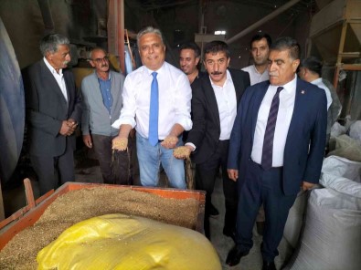 Kars'in Susuz Ilçesine Bagislanan Tohumlar Ekmege Dönüstü