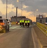 Konya'da Trafik Polisleri Arizalanan Araci Yolda Birakmadi