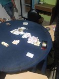 Kumar Oynayan 6 Kisiye 9 Bin TL Ceza Kesildi