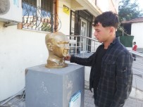 Tek Tek Boyadilar, Ögrencilerden Alkislanacak Hareket