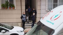 Yakinlarinin Ulasamadigi Adam Evinde Ölü Bulundu