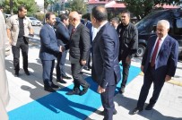 Bakan Kirisci Kars'ta