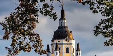 İsveç'te ayinden tasarruf kararı: Kiliseler kapatılmaya başlandı