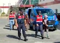 Tatil Bahanesiyle Geldigi Annesinin 5 Komsusunu Soydu