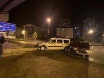 Bayburt'ta Trafik Kazasi Açiklamasi 2 Yarali