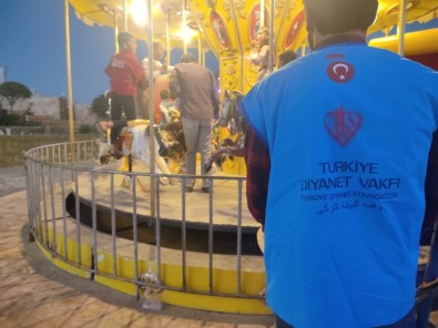 Idlib'te Kamplarda Yasayan Yetim Çocuklar Için Lunapark Kuruldu