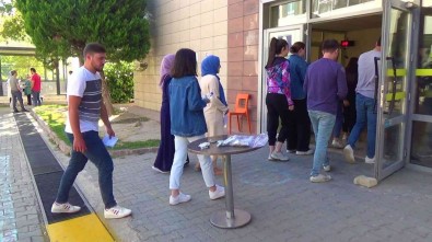 Kapilarin Kapanmasina Saniyeler Kala Sinava Yetistiler