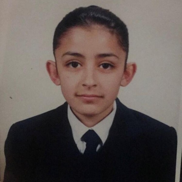 Melek Mosso paylaştı: Büyüdükçe düzeldi