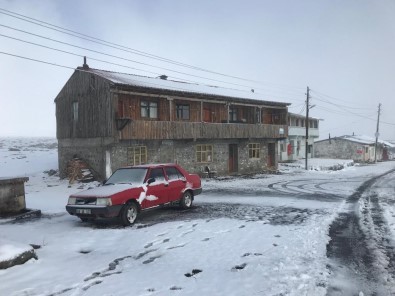 Bilbilan Yaylasi Kar Altinda