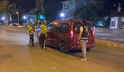 Erzincan'da 12 Araç Sürücüsüne 17 Bin 517 Lira Ceza Kesildi