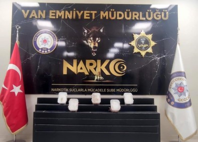 Van'da 5 Kilo 632 Gram Metamfetamin Ele Geçirildi